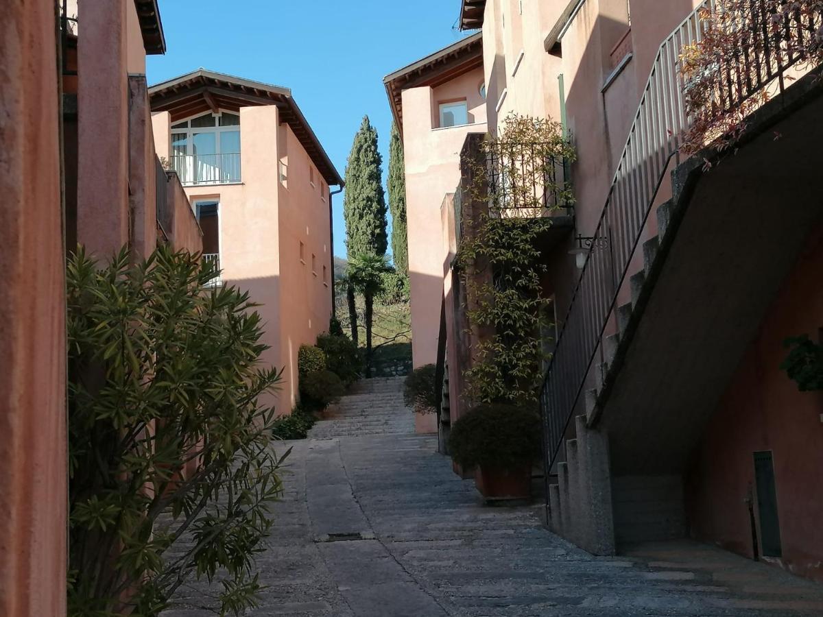 Appartamento In Villa Sul Garda Castion Veronese Bagian luar foto